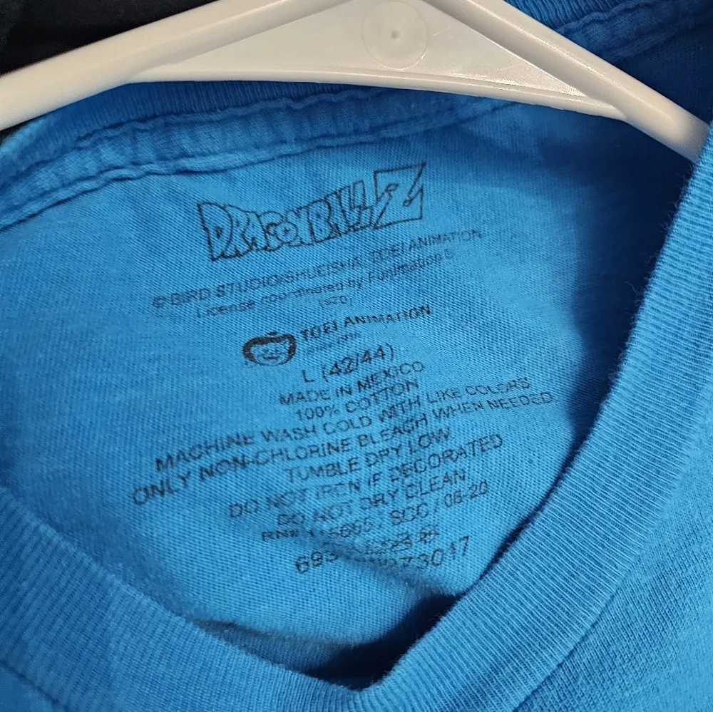 Dragon Ball Z Blue Graphic T-Shirt Adult Dize Large - Picture 3 of 3